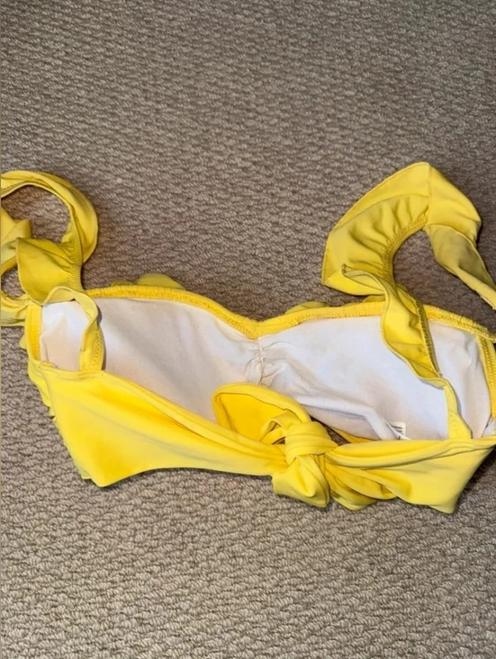Yellow Ruffled Bikini Set - Picture 4 of 4